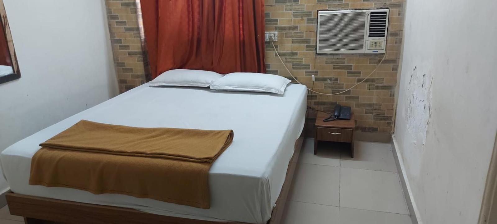 Glitz Hotels Sai Guest House - Nr Inorbit Mall Vashi Нави Мумбай Екстериор снимка